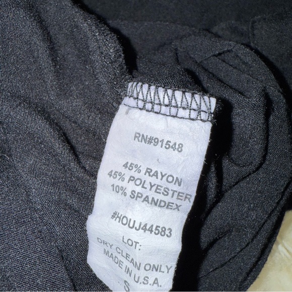 Vintage “Liquid” Black sleeveless collared top with ruched detail, Sz S - Picture 7 of 8